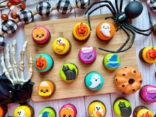 Load image into Gallery viewer, Halloween Crunchies!
